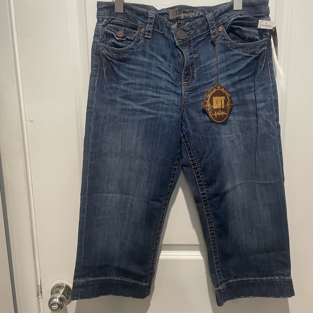 Women’s Capri jeans by KUT